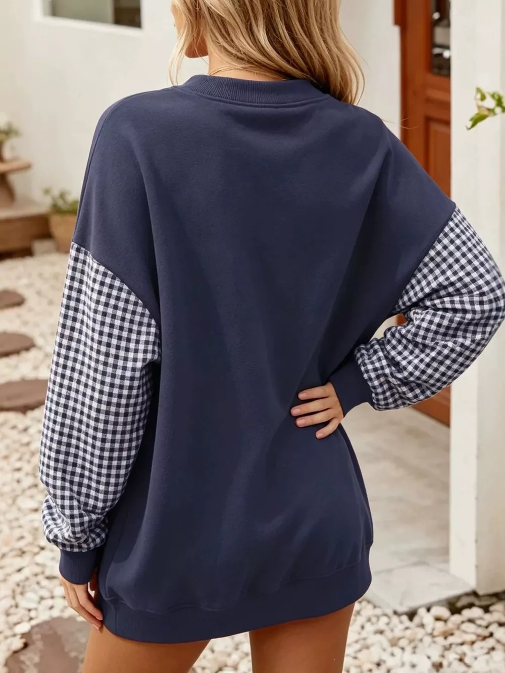 Christmas-Themed Contrast Gingham Long Sleeve Sweatshirt, image 13