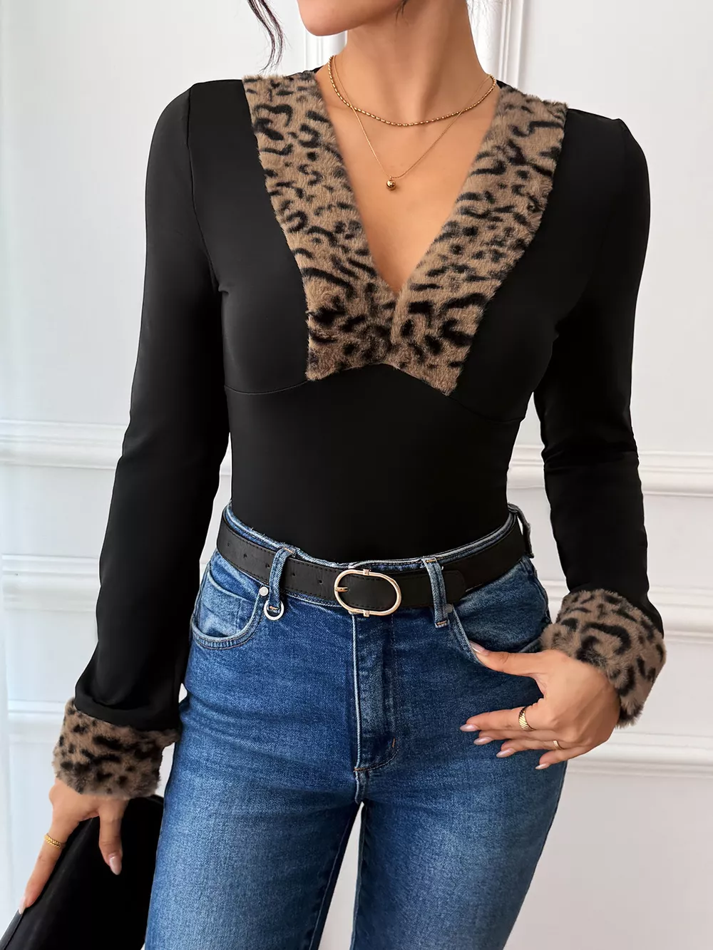 Leopard Trim V-Neck Long Sleeve Bodysuit, image 3