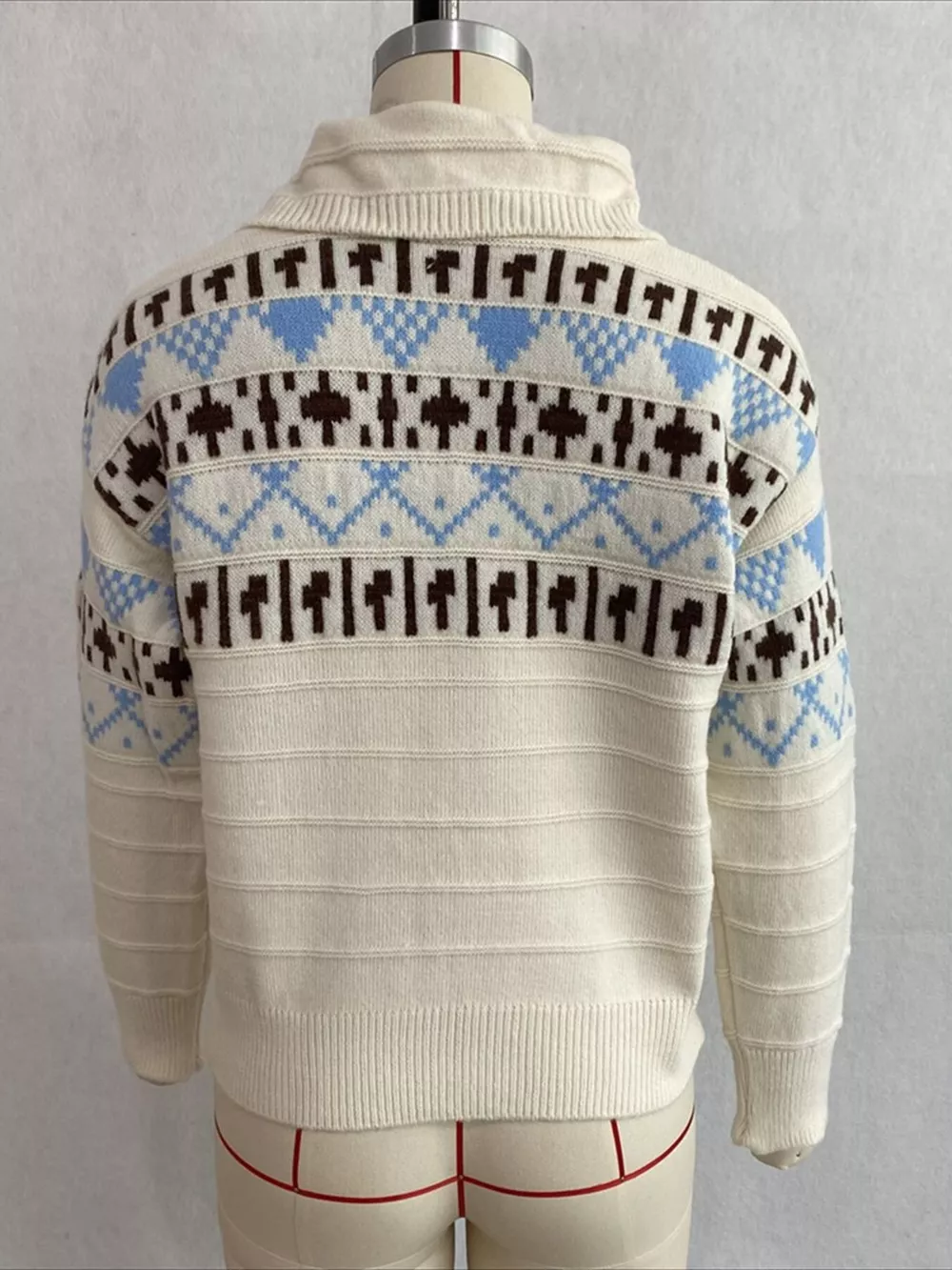 Vintage-Inspired Fair Isle Patterned Polo Sweater, image 8