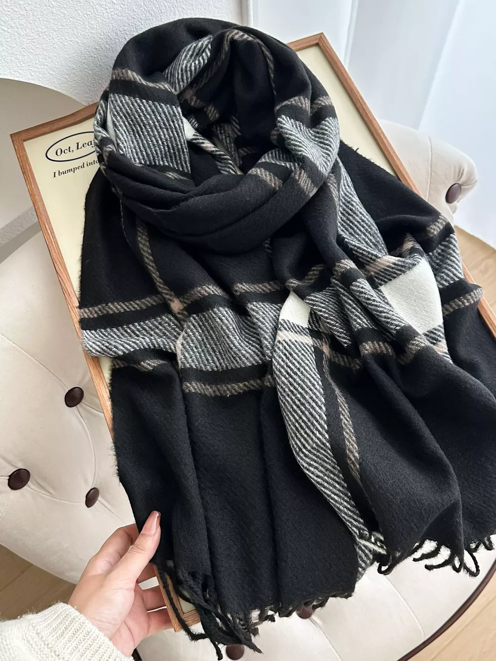 Classic Plaid Pattern Tassel Winter Scarf, image 4