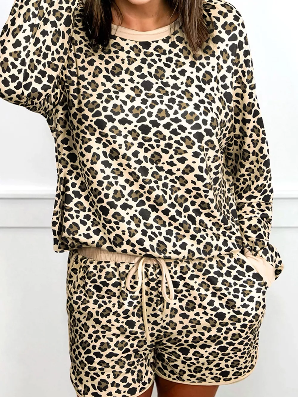 Leopard Print Contrast Trim Long Sleeve Pullover and Drawstring Shorts 2pcs Outfit