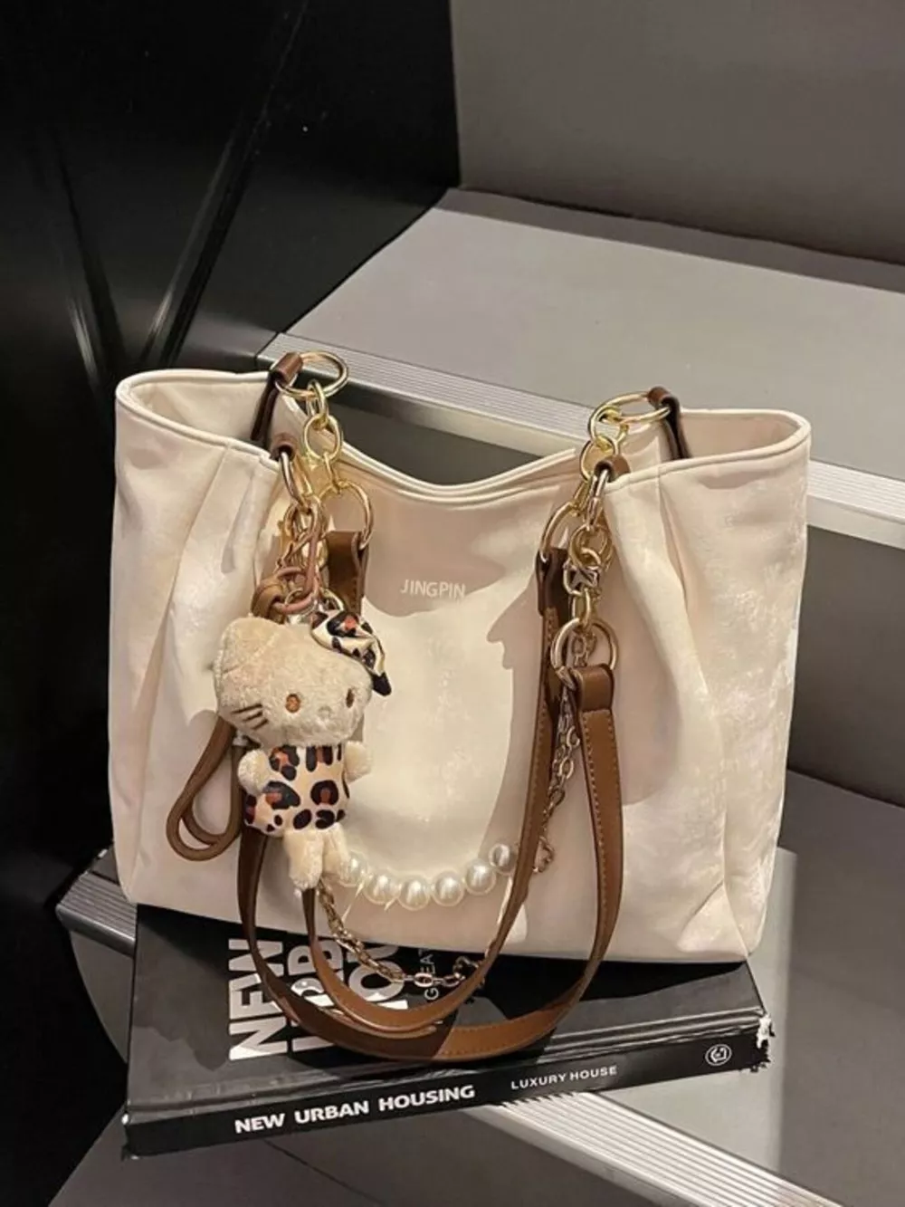 Pearl Chain Decor Shoulder Bag, image 3
