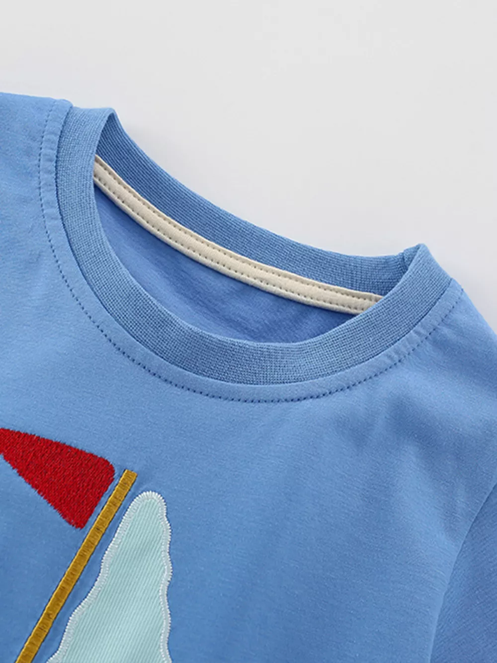 Children's Sailboat Print Tee and Striped Shorts Set, image 4