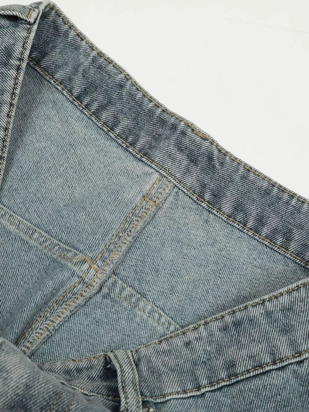 Men's Classic Loose Fit Denim Shorts, image 8