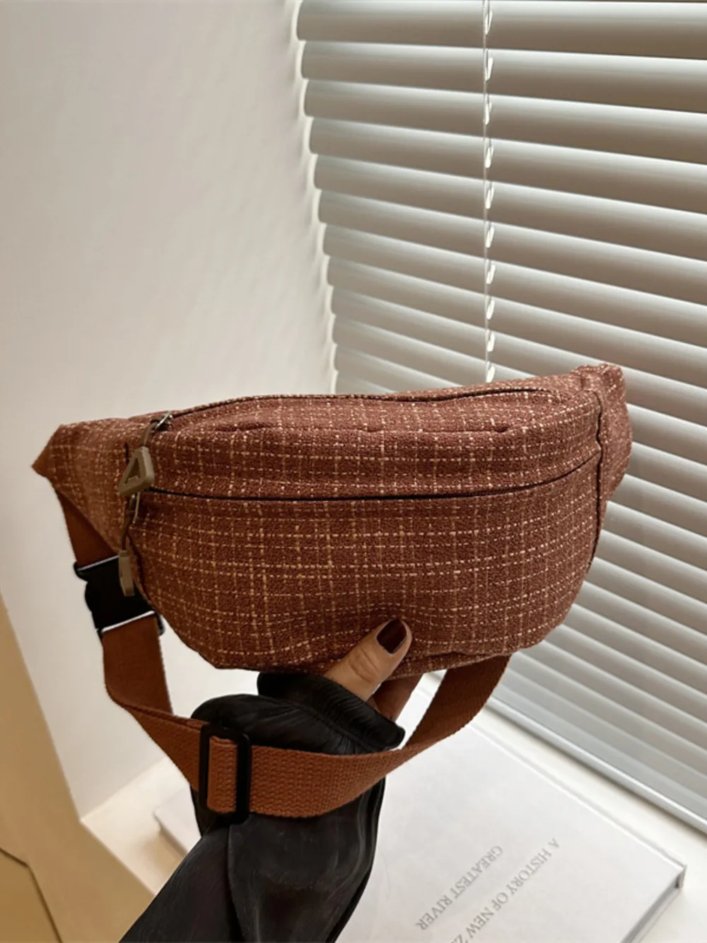 Plaid Pattern Crossbody Bag, image 4