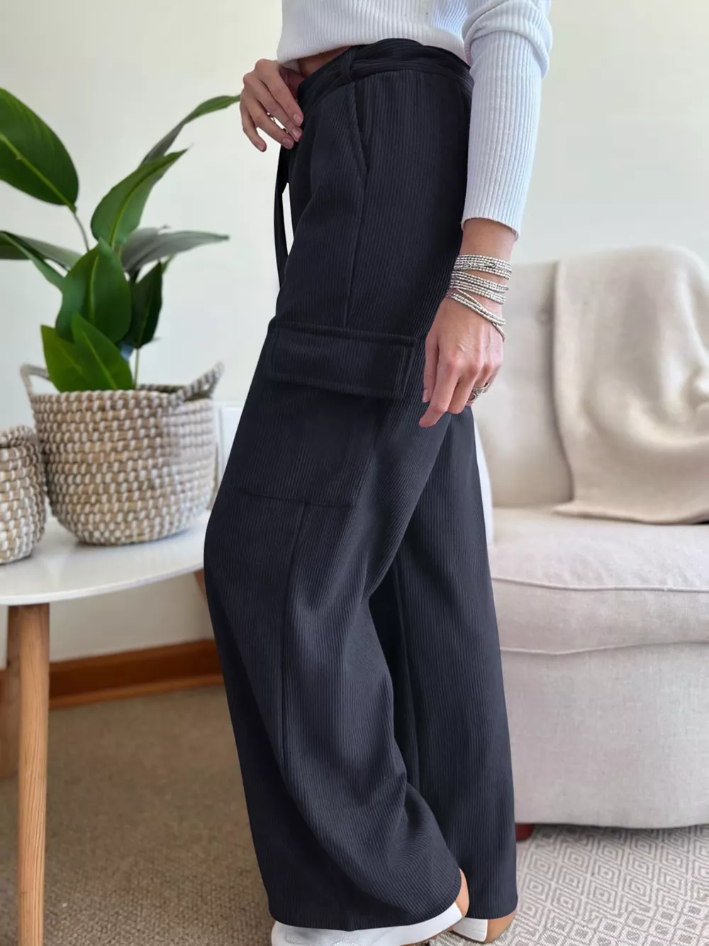 High-Waisted Wide-Leg Pants, image 3