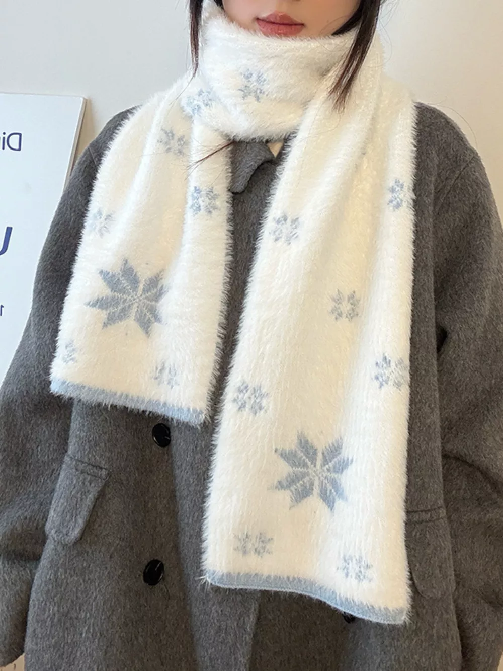 Fluffy Snowflake Pattern Winter Scarf