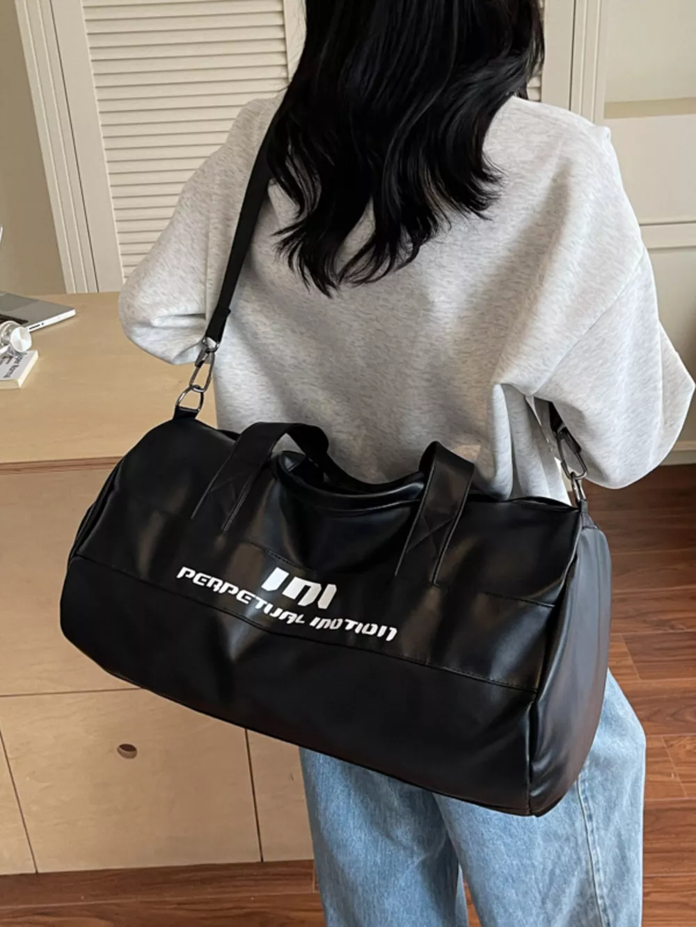 Lightweight Travel Duffel Bag with Shoulder Strap, image 2