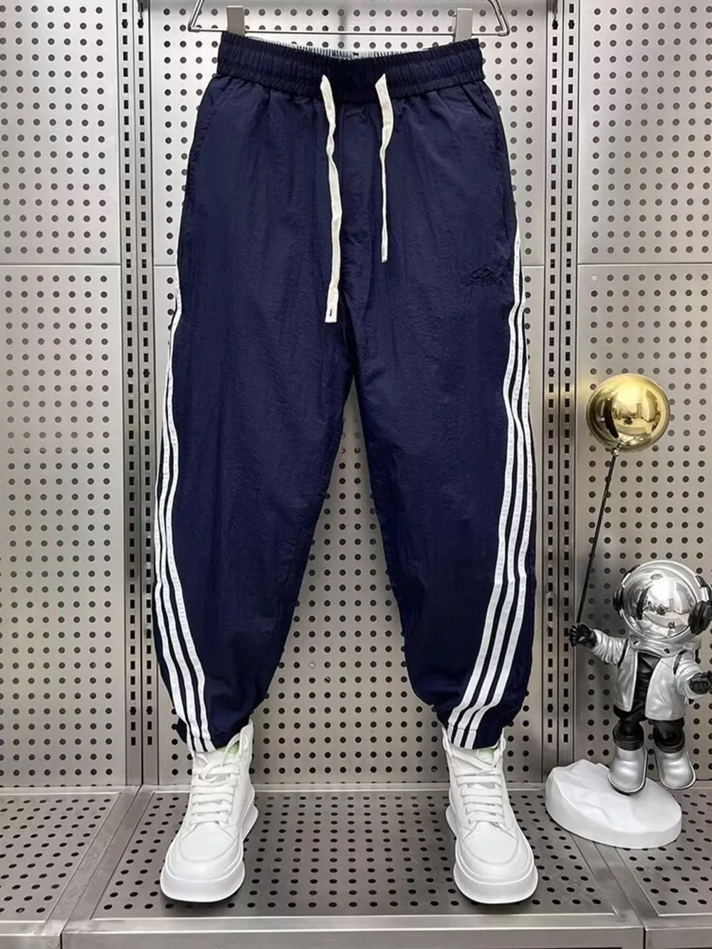 Men's Plus Size Casual Side Striped Drawstring Joggers, image 2
