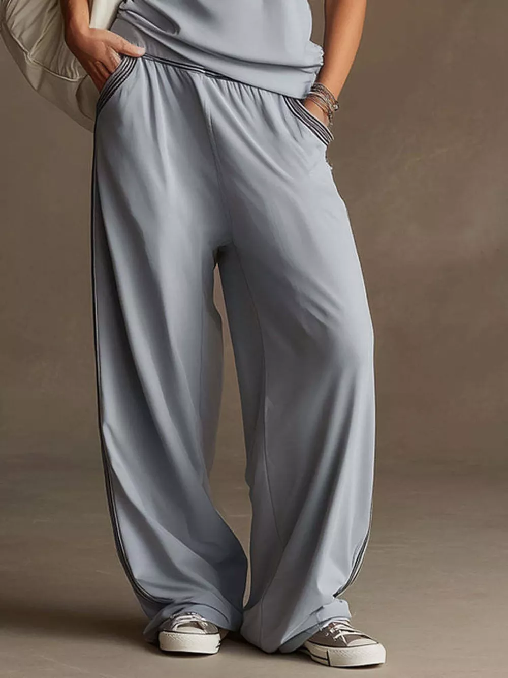 Sleeveless V-Neck Tank and Wide-Leg Pants Set, image 3