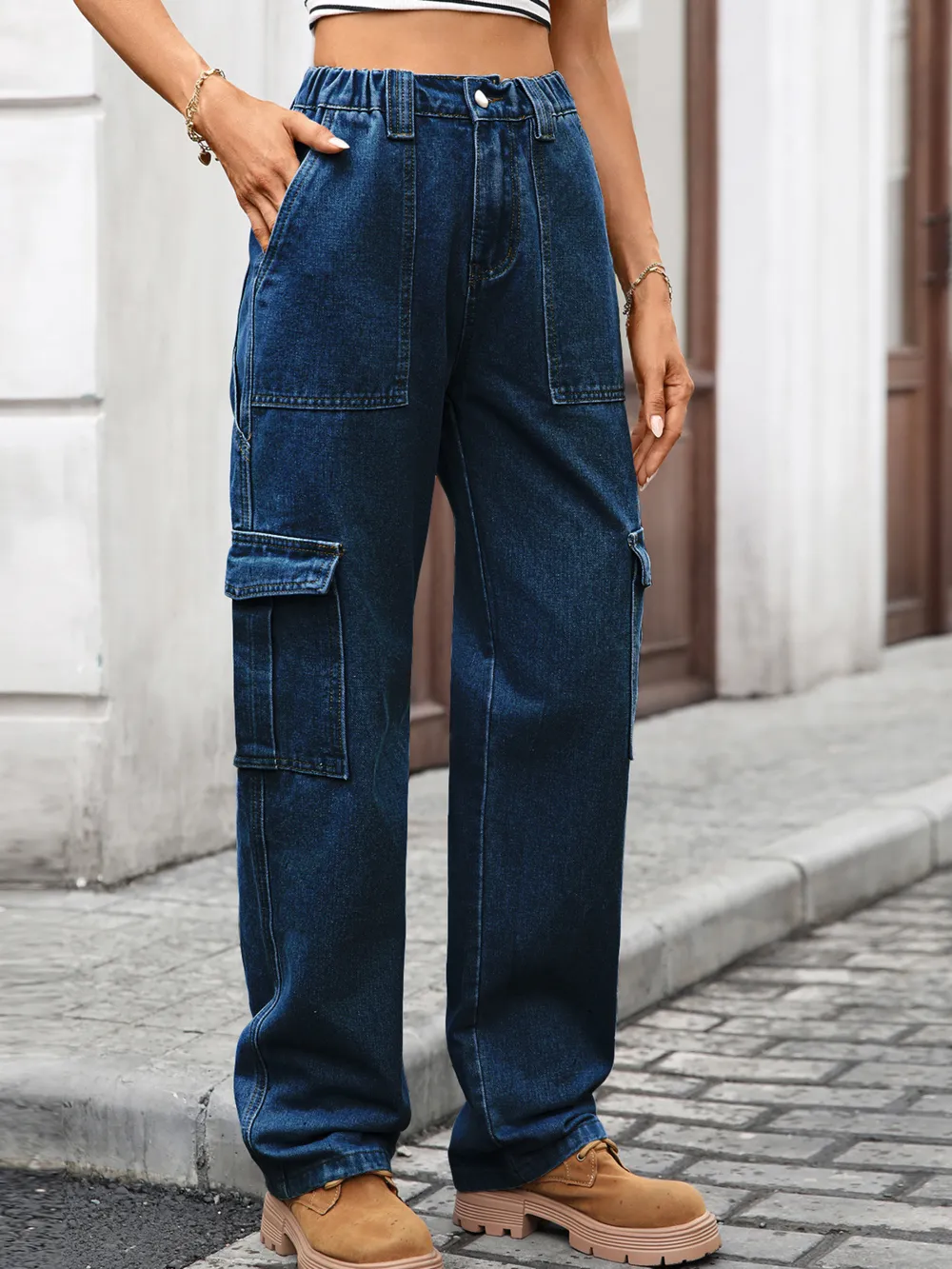 High-Waisted Cargo Jeans, image 5
