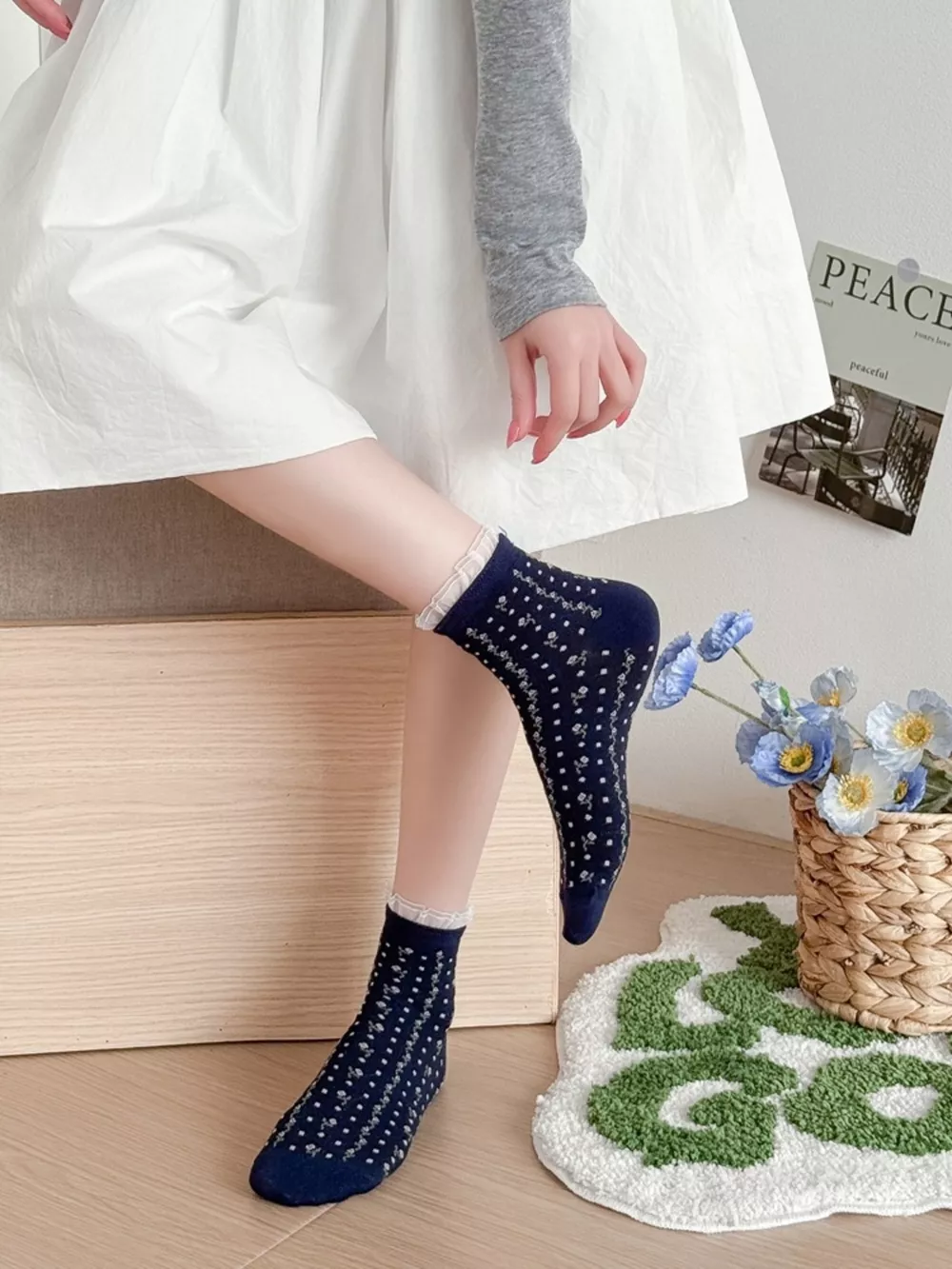 Vintage Floral Print Ankle Socks