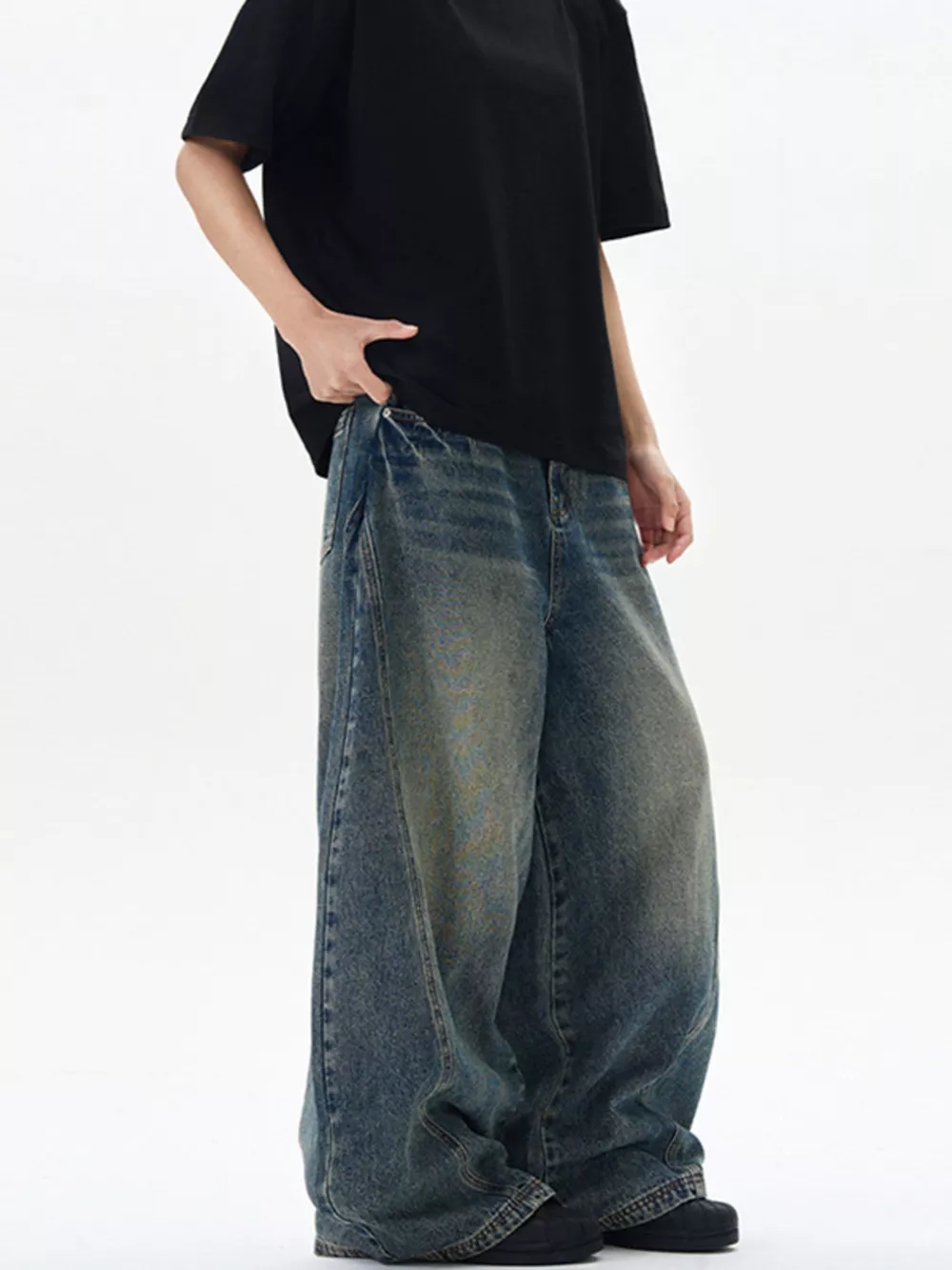 Men's Vintage Wash Wide Leg Jeans, image 3