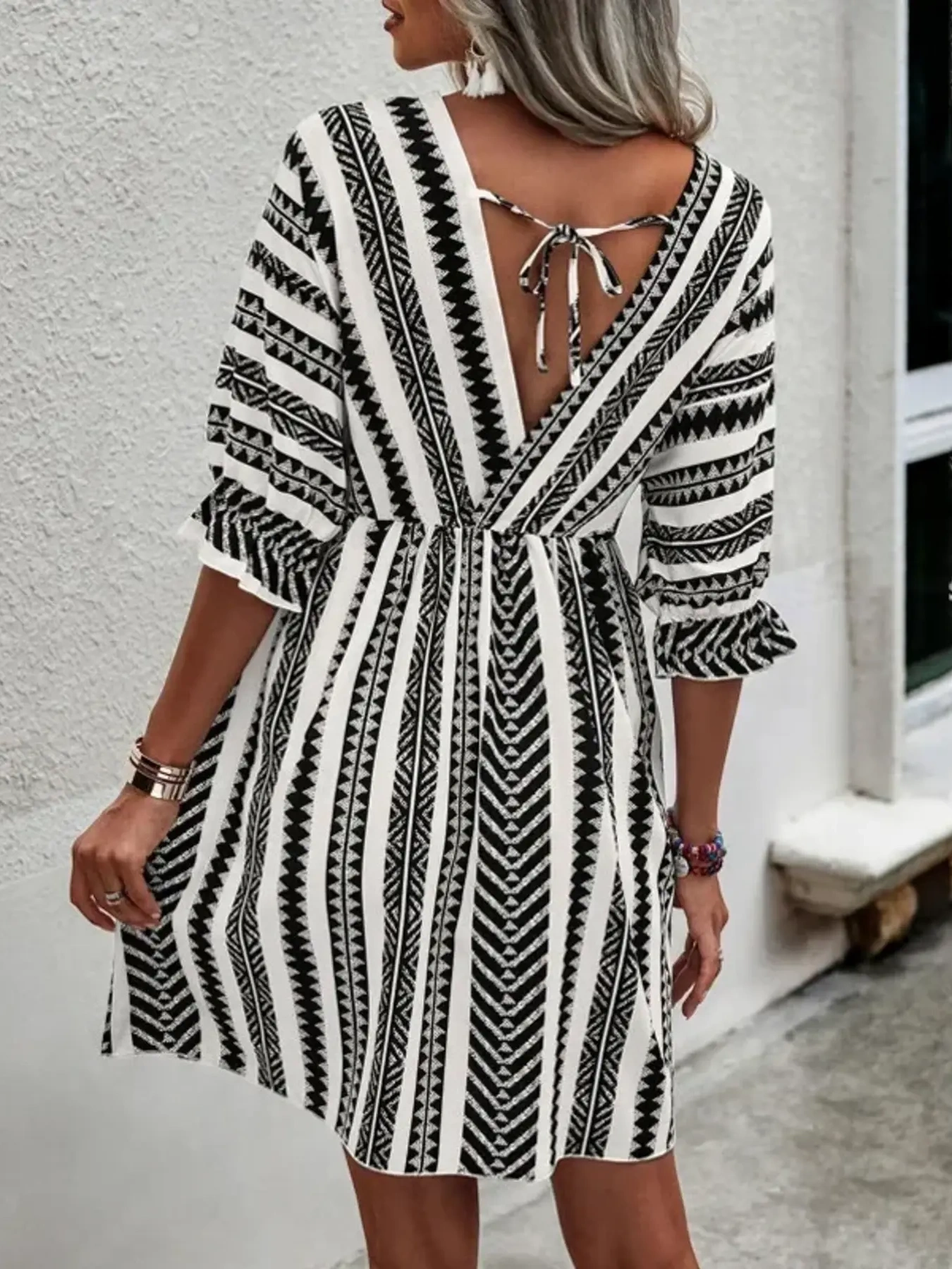 Geometric Print V-Neck Mini Dress, image 3