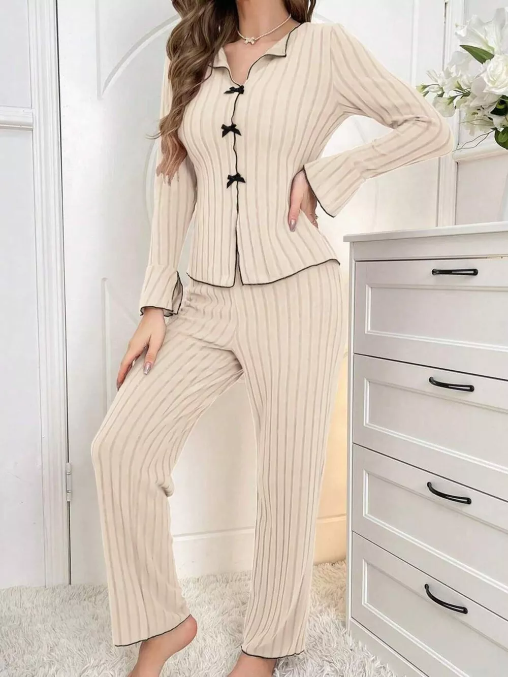 Contrast Bow Detail Top and Pants Lounge Set, image 3