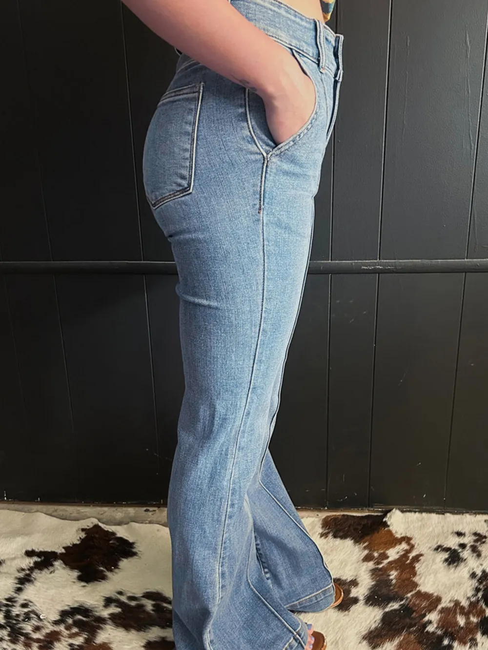 High-Waisted Flare Jeans with Seam Detail, image 5