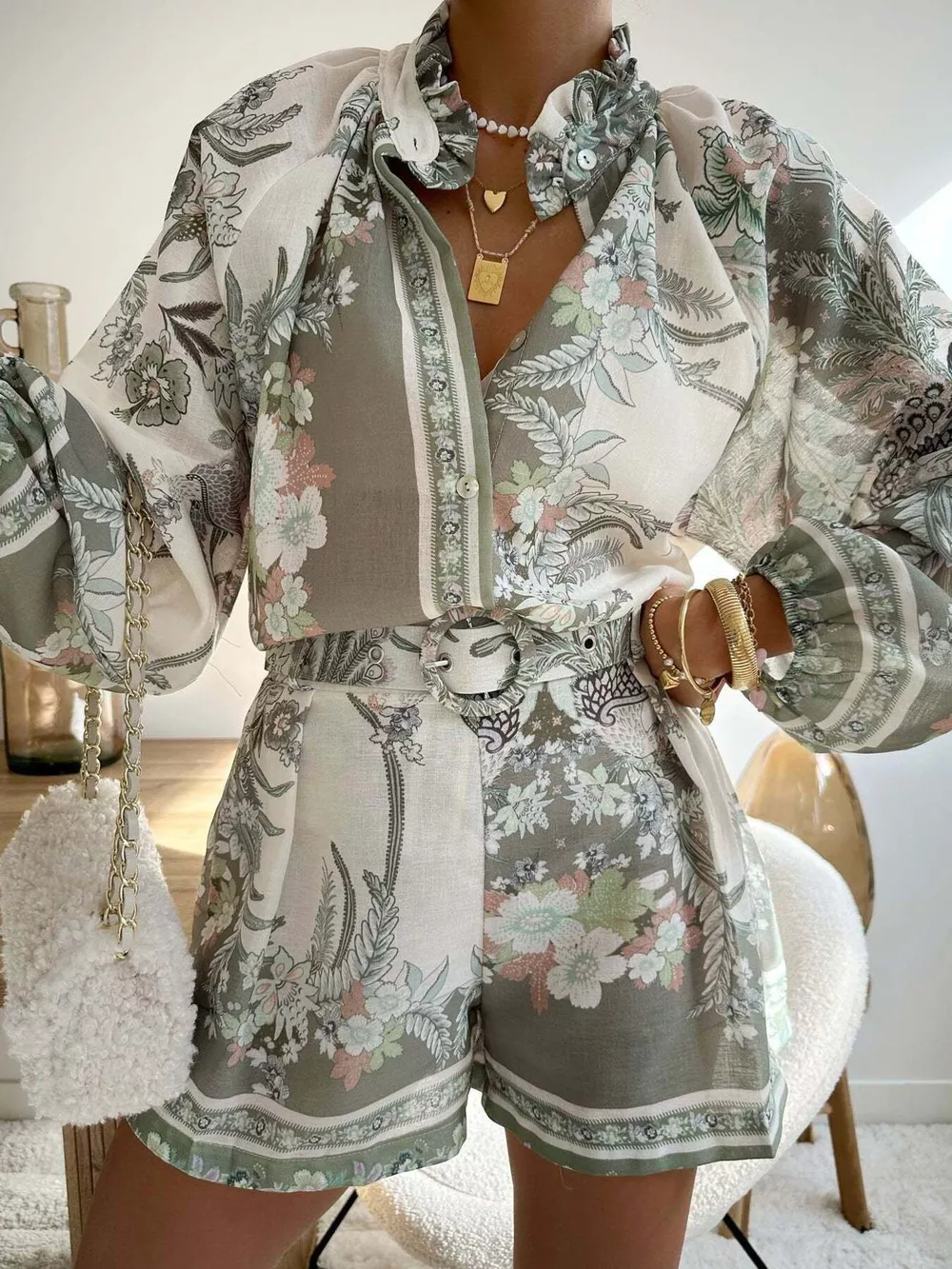 Floral Print Button-Down Shirt and Belted Shorts Two-Piece Set, image 4