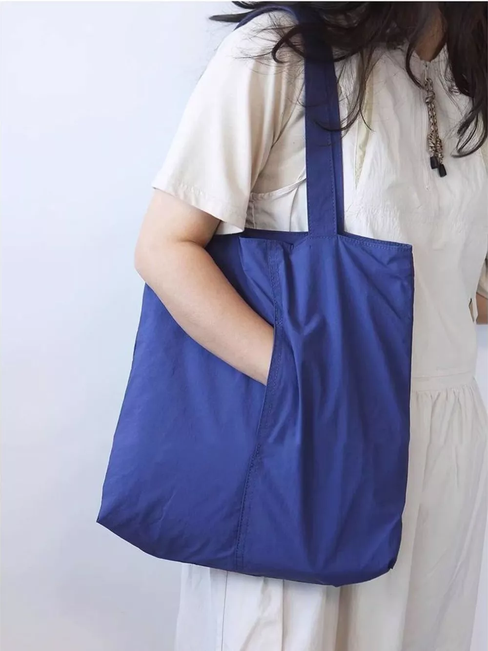 Casual Lightweight Nylon Shoulder Bag, image 2