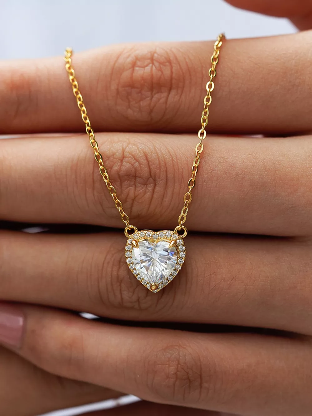 2 Carat 18K Gold-Plated Moissanite Heart Necklace, image 4