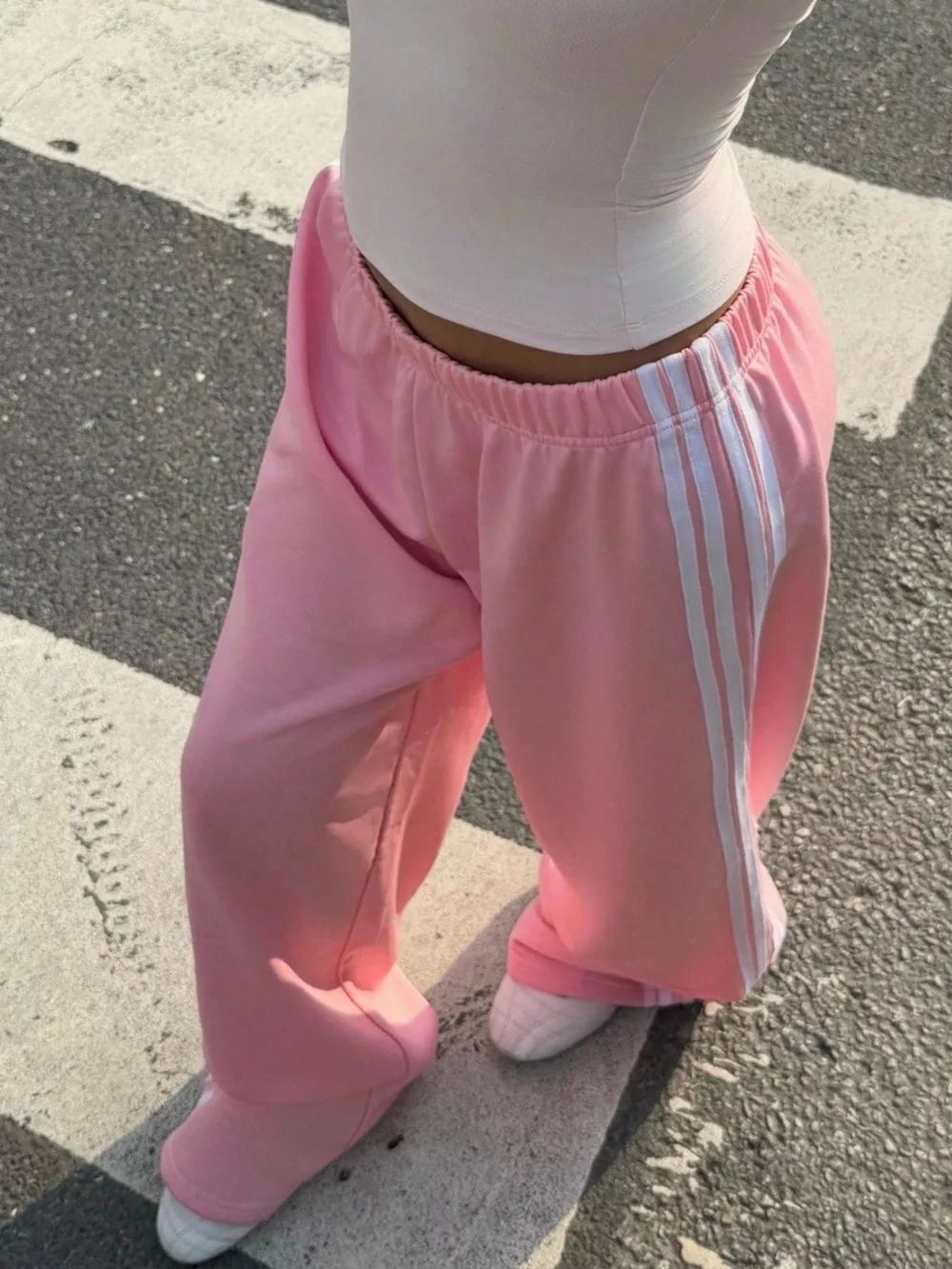High-Waisted Wide-Leg Track Pants with Side Stripes, image 5