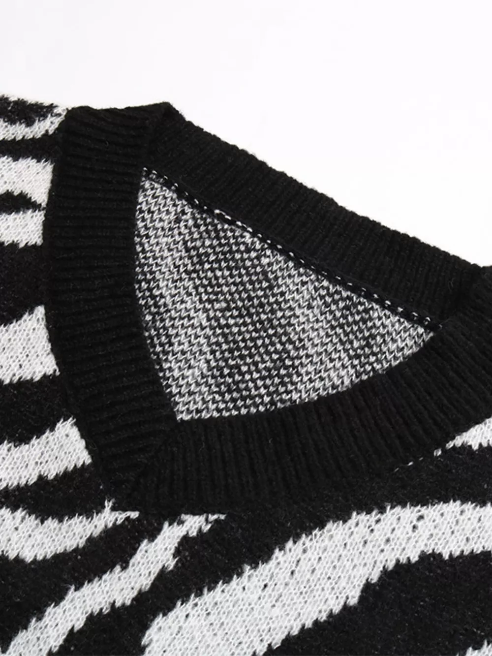 Zebra Print Relaxed Fit Pullover Sweater, image 13