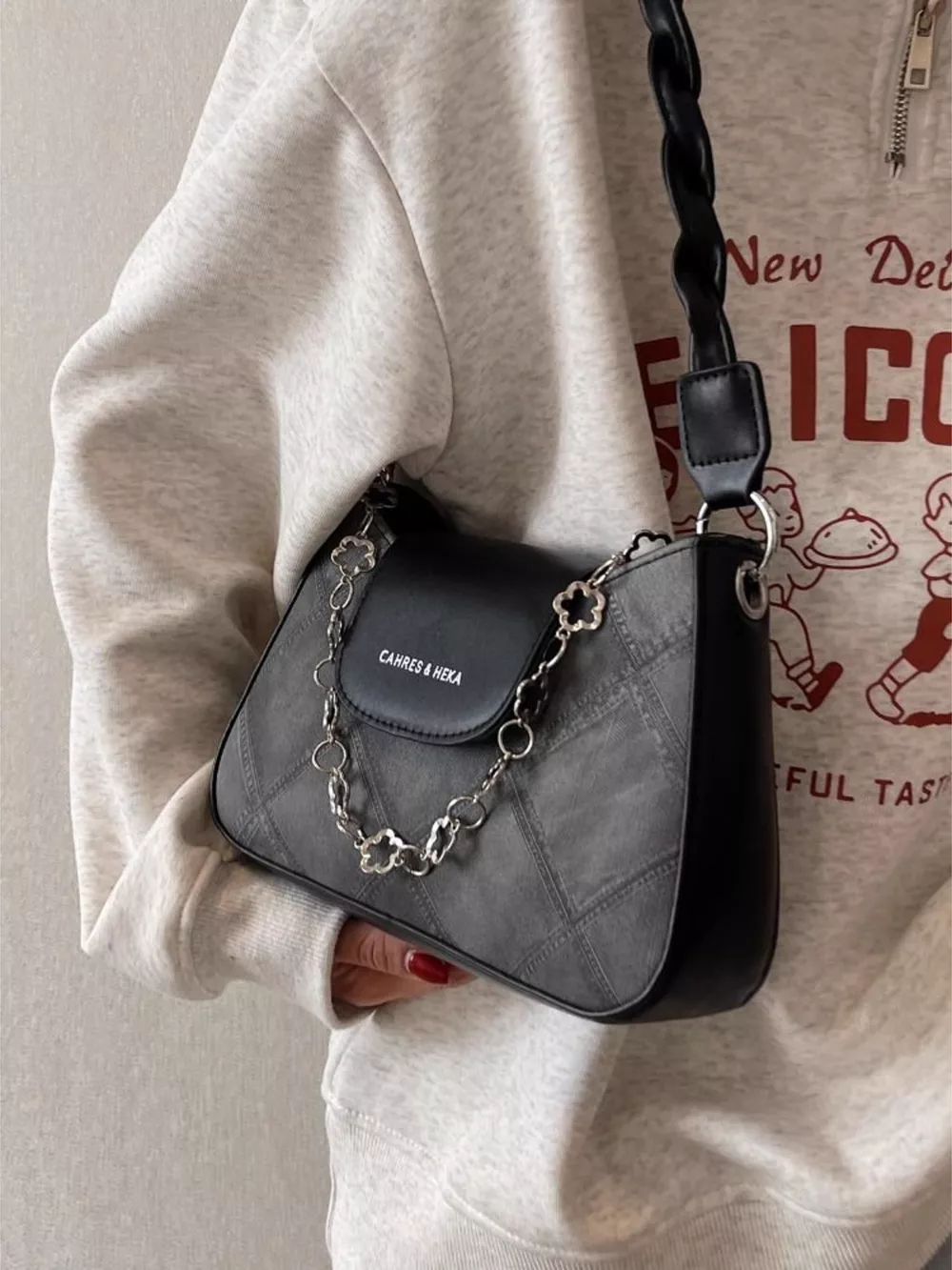 Chain Decor Leather Shoulder Bag, image 4