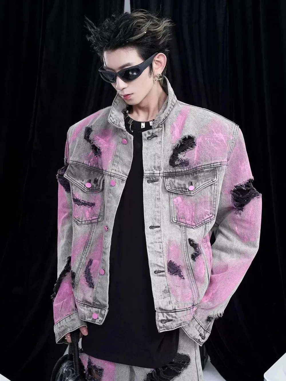 Men's Plus Size Graffiti Washed Button Up Denim Jacket