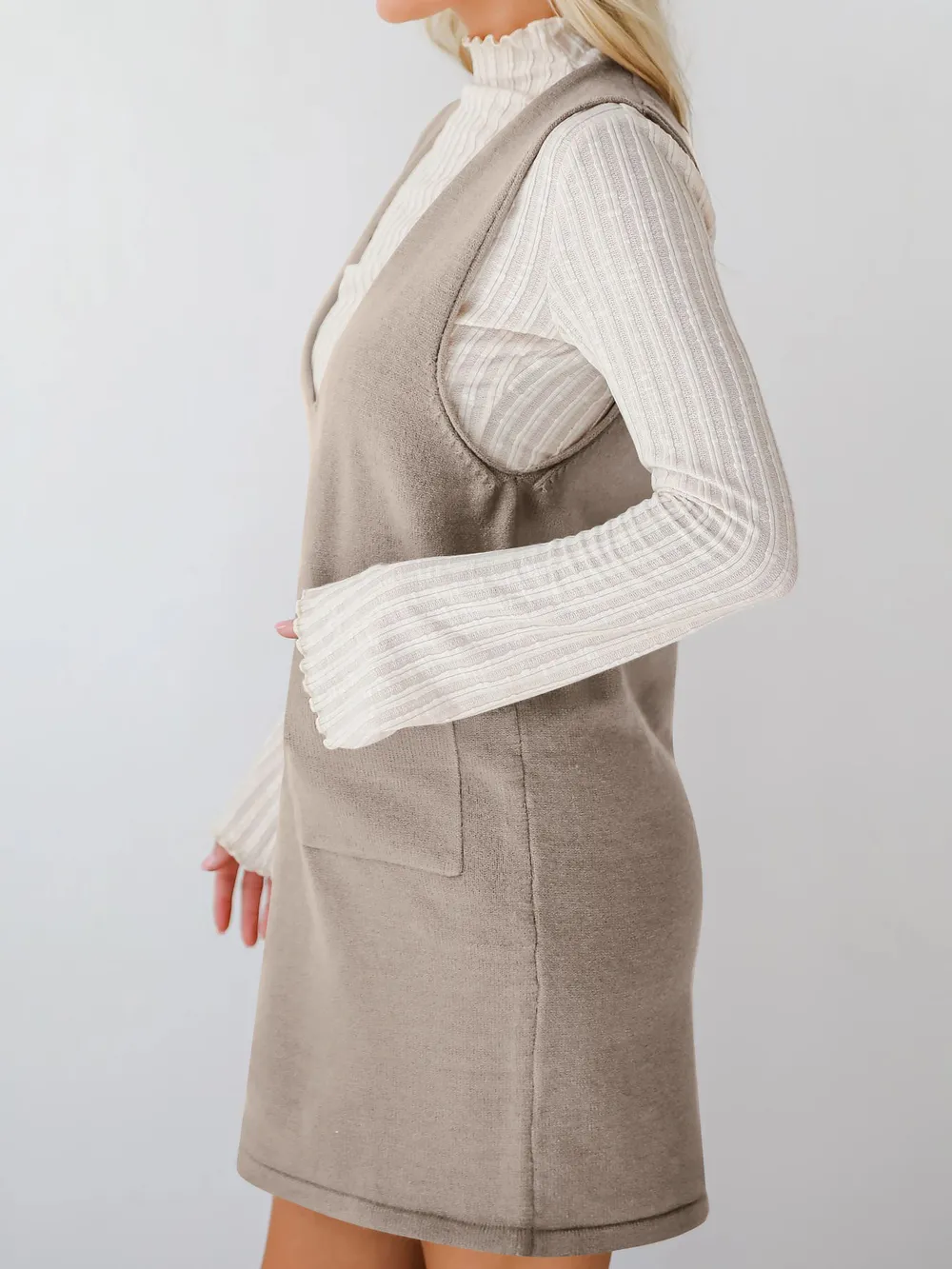 Sleeveless Knit Dress with Pockets, image 19