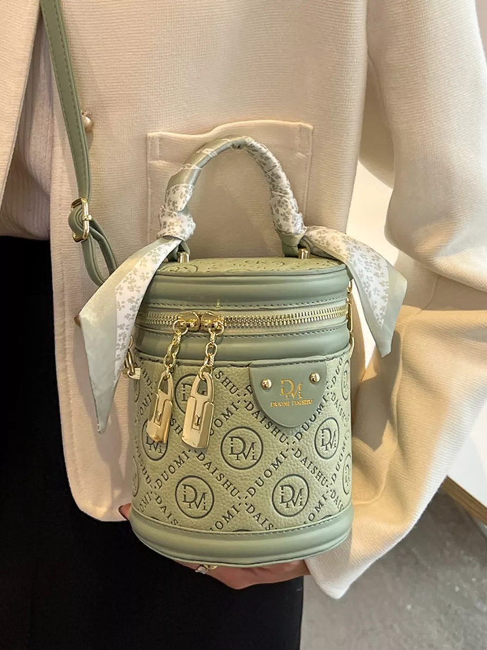 Bucket Crossbody Bag, image 4