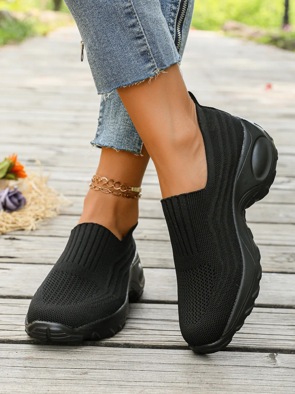 Round Toe Mesh Sneakers, image 3