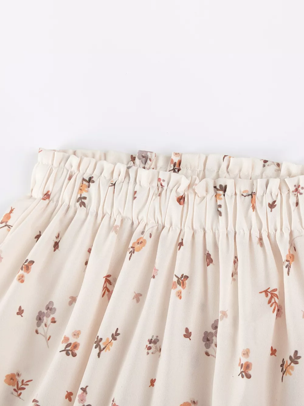 Children's Mouse Ruffle Sleeve Top & Floral Print Shorts Set, image 3