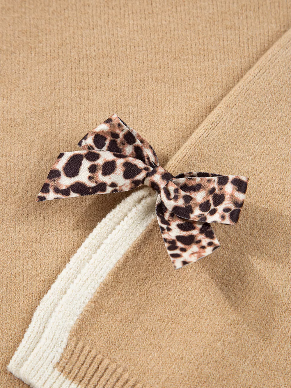 Leopard Bow Decor Split Cuff Contrast Trim Sweater, image 6