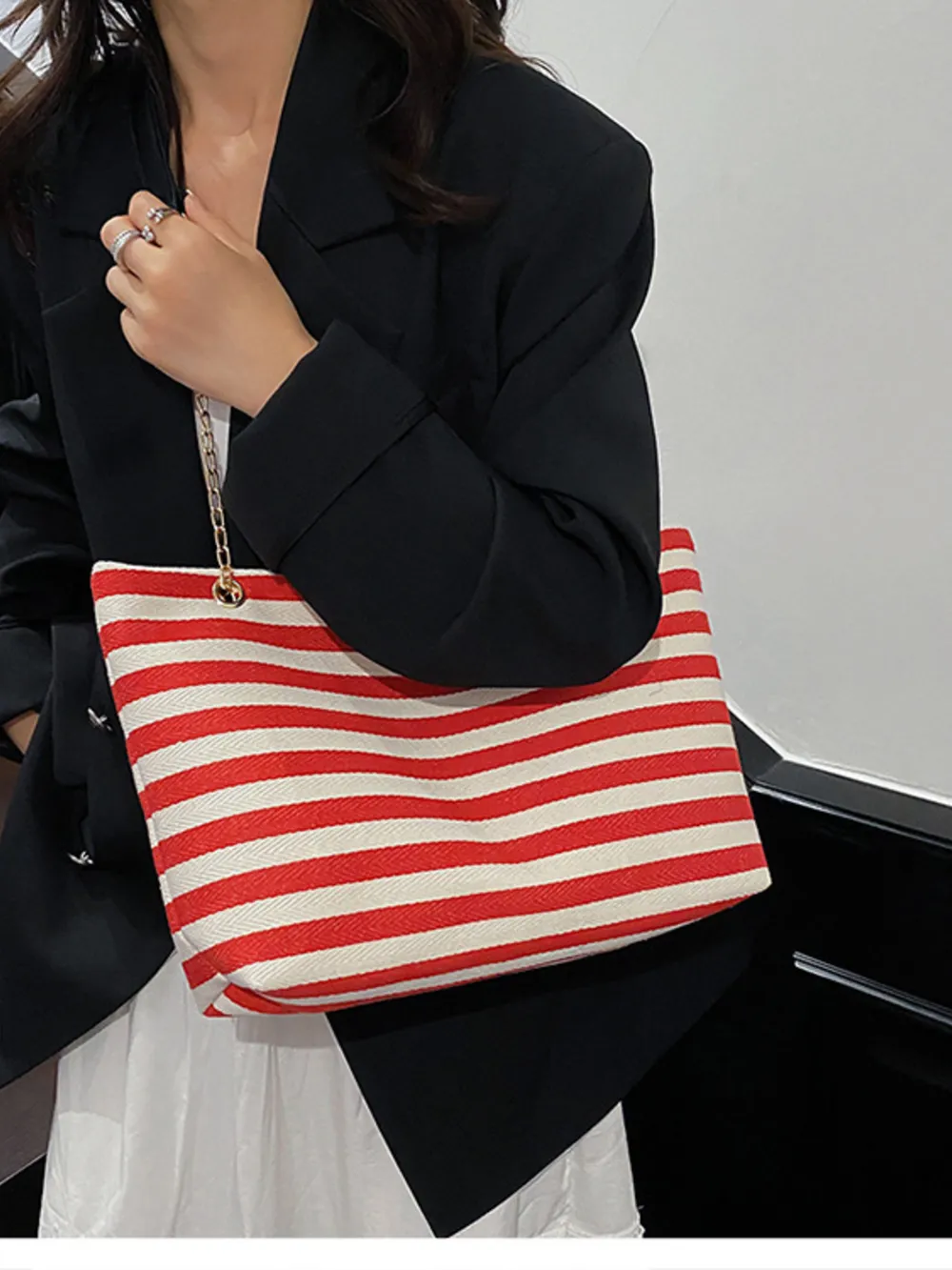 Striped Shoulder Bag with Chain Detail, image 14