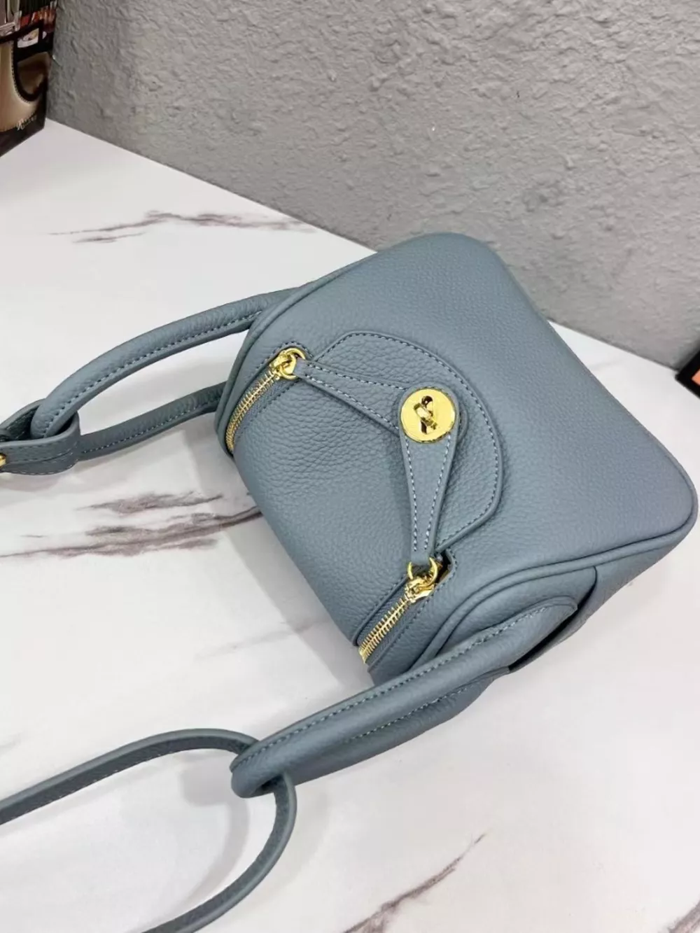 Gold-Tone Hardware Leather Crossbody Bag, image 10