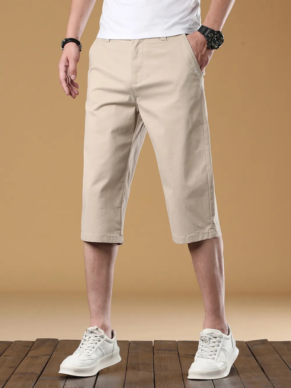 Men's Pocketed Loose Fit Shorts, image 2