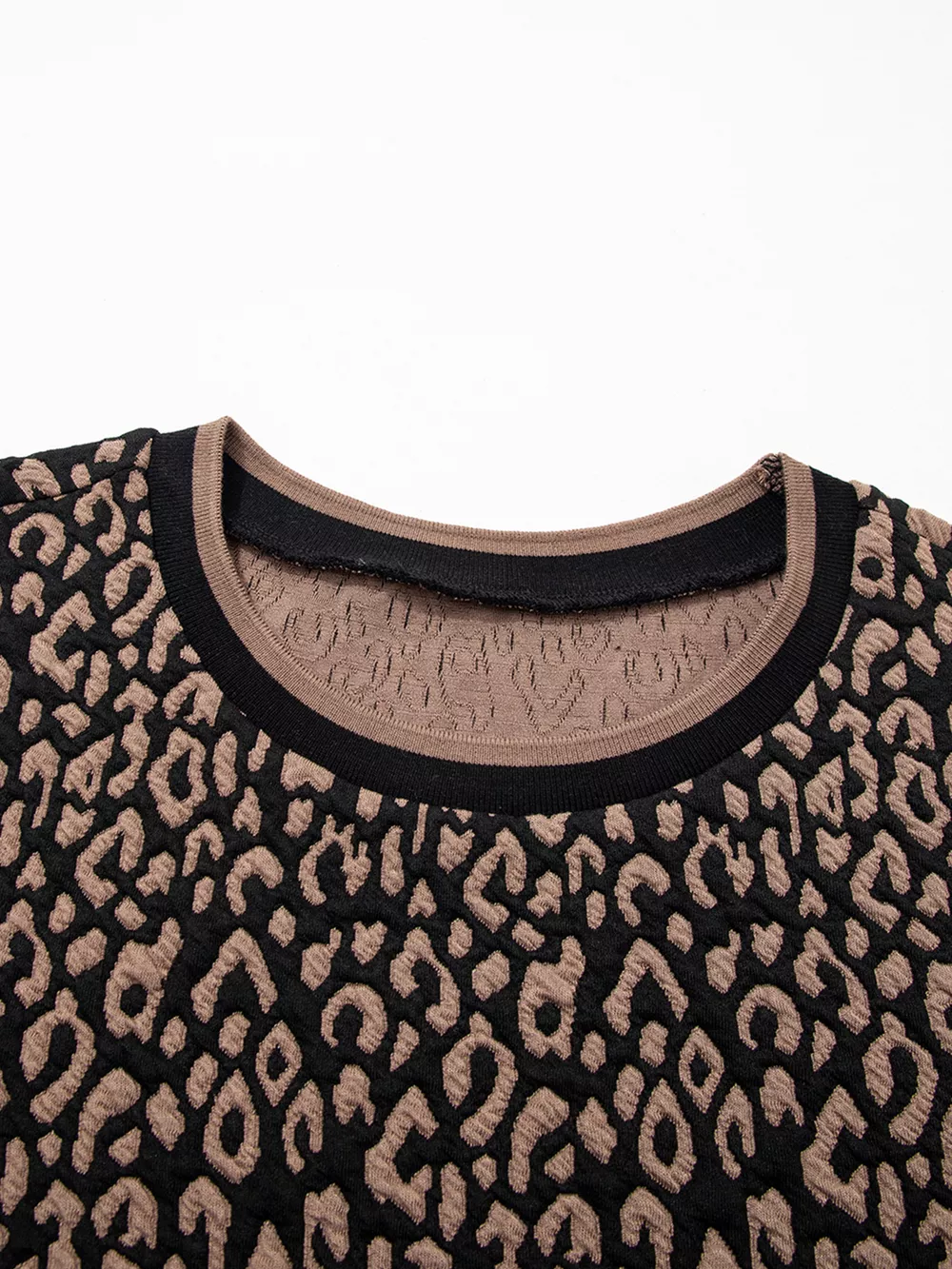Leopard Print Puffy Bracelet Sleeve Contrast Trim Round Neck Top, image 4