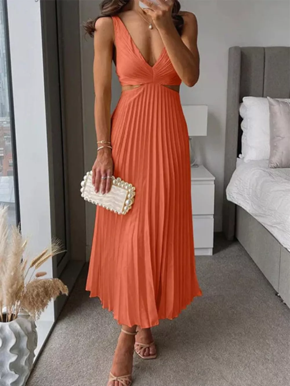 Elegant Pleated Midi Dress with Cut-out Details, image 8
