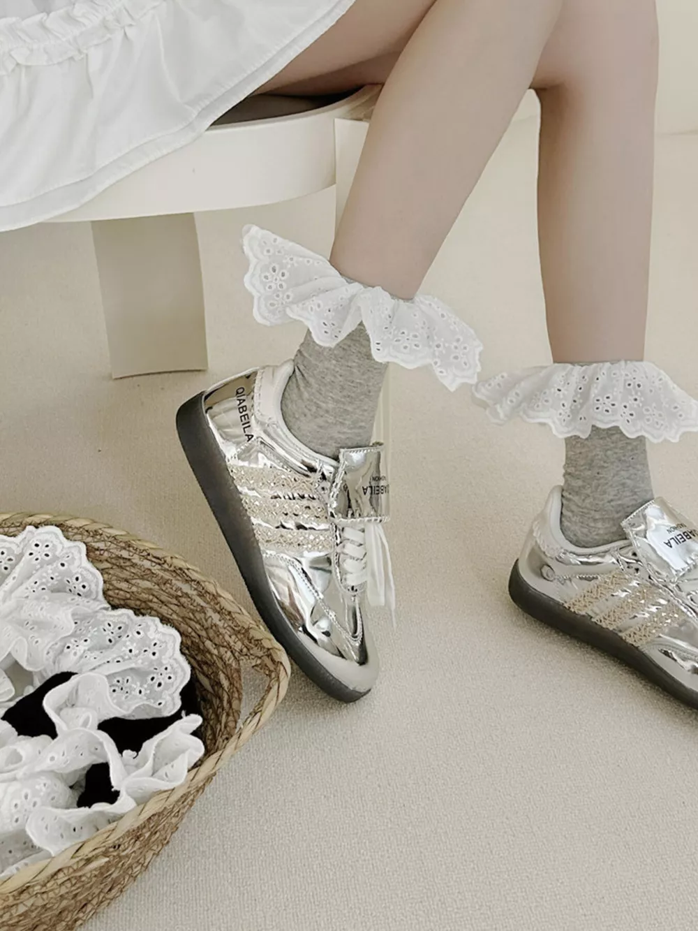 Ruffled Lace Trim Cotton Crew Socks, image 7
