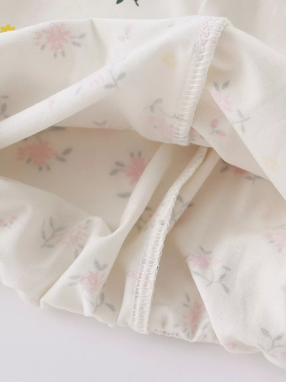 Children's Cute Bunny Graphic Top and Floral Pants Set, image 4