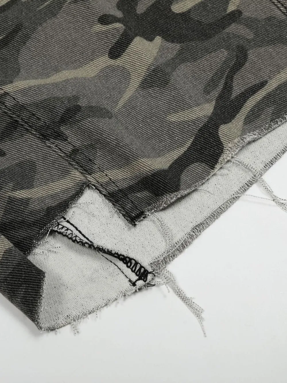 Men's Camouflage Cargo Capris Jeans, image 8