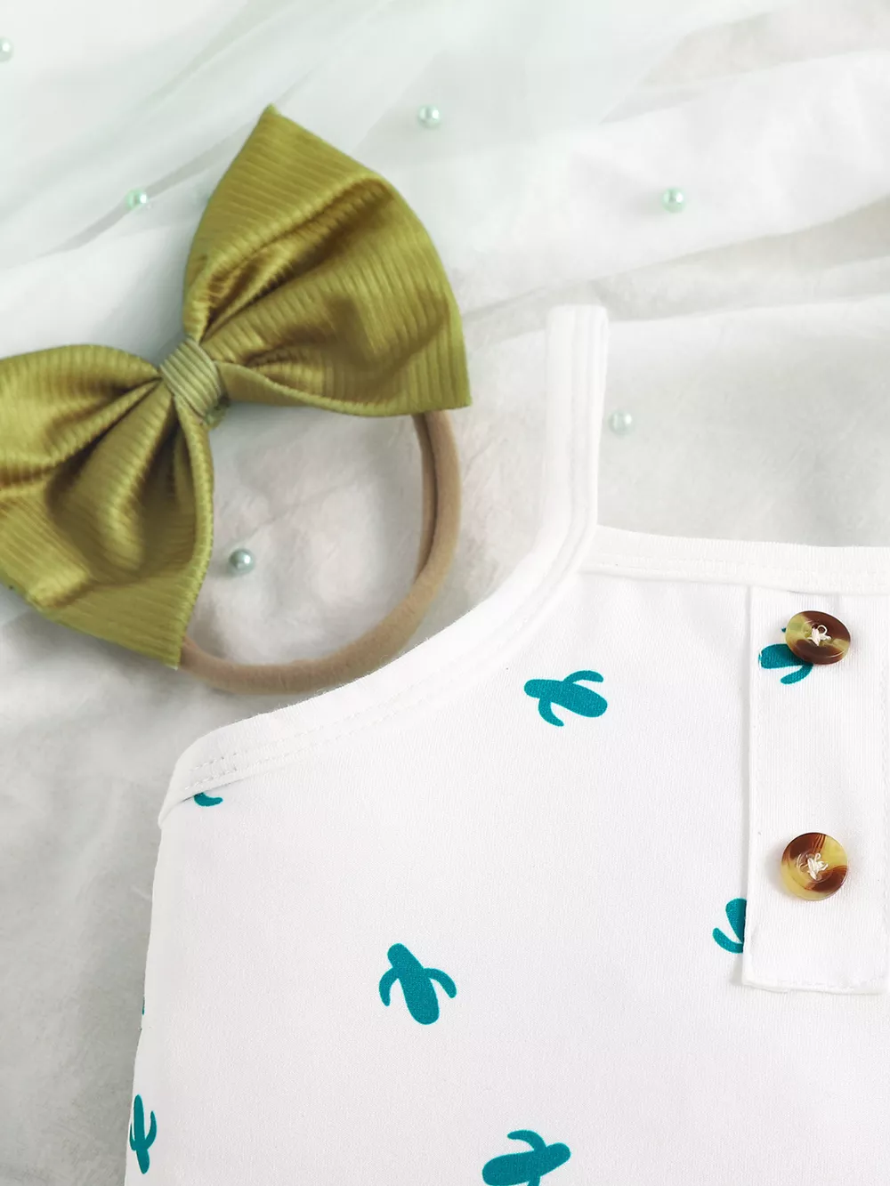 Children's Printed Bodysuit & Flare Leg Pants & Headband 3-Piece Set, image 2