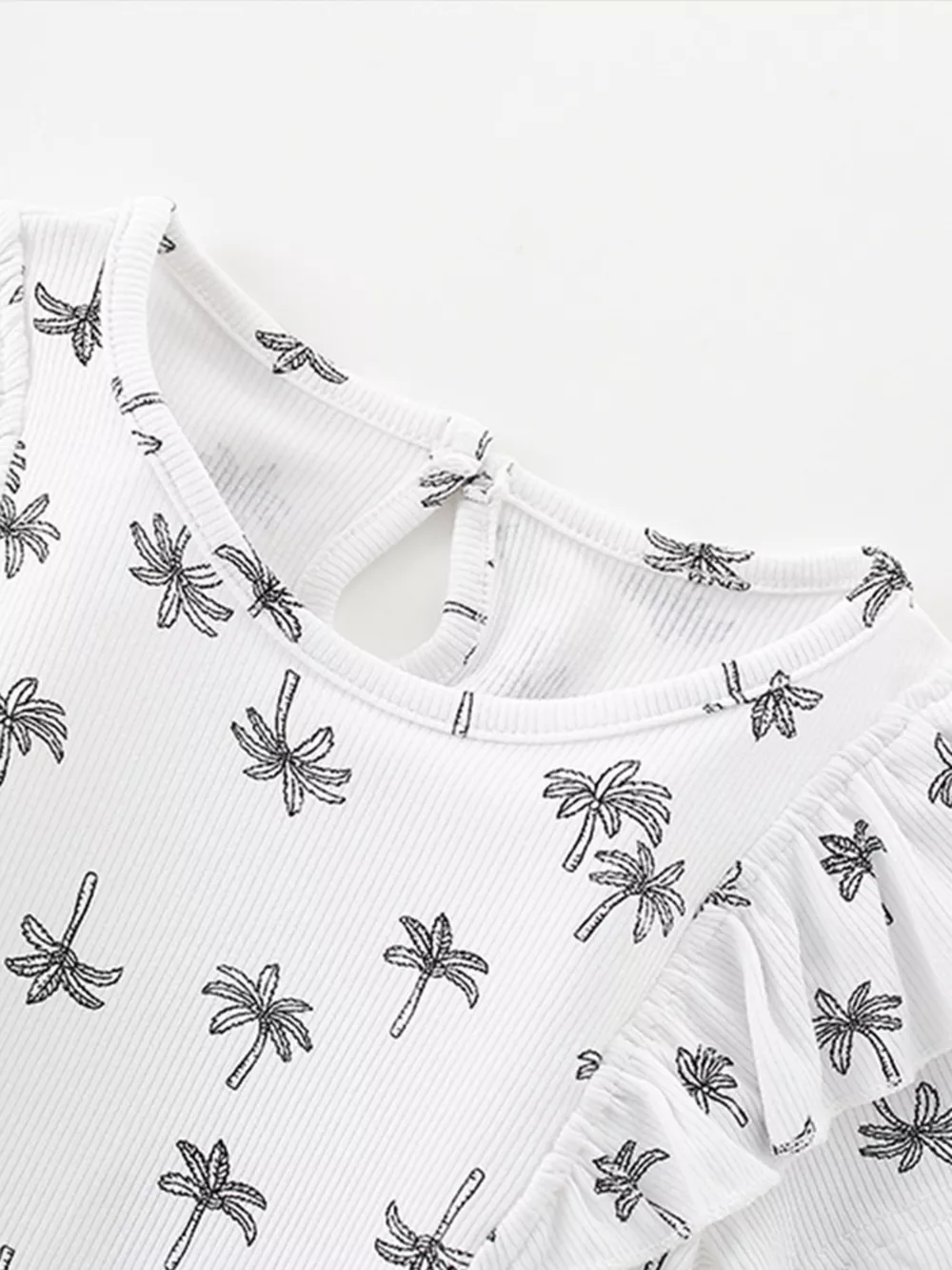 Children's Tropical Print Ruffle Sleeve Top & Shorts Set, image 3
