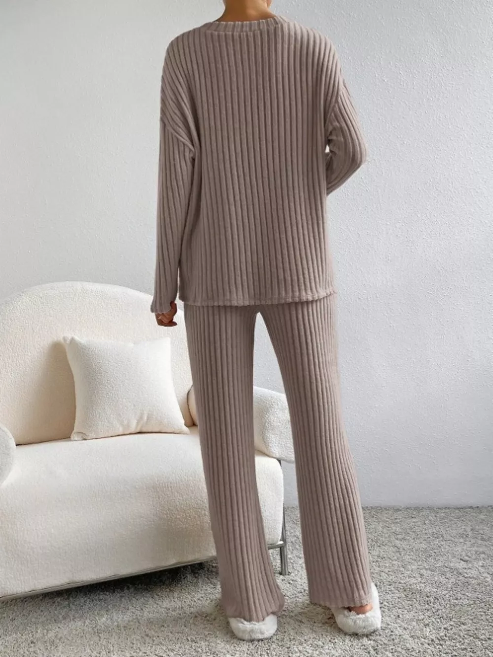 Ribbed Knit V-Neck Top and Pants Set, image 4