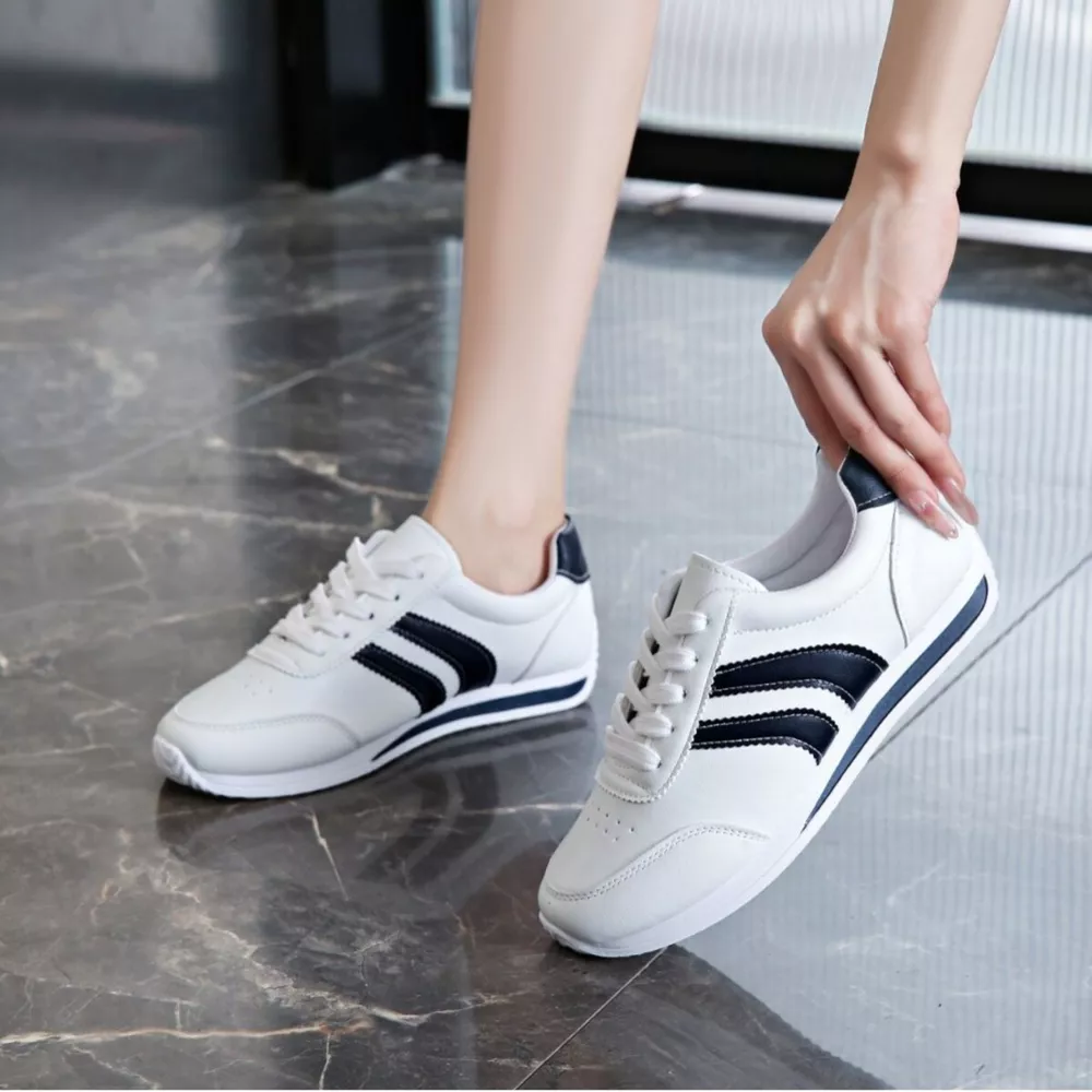 Classic Striped Sneakers, image 3