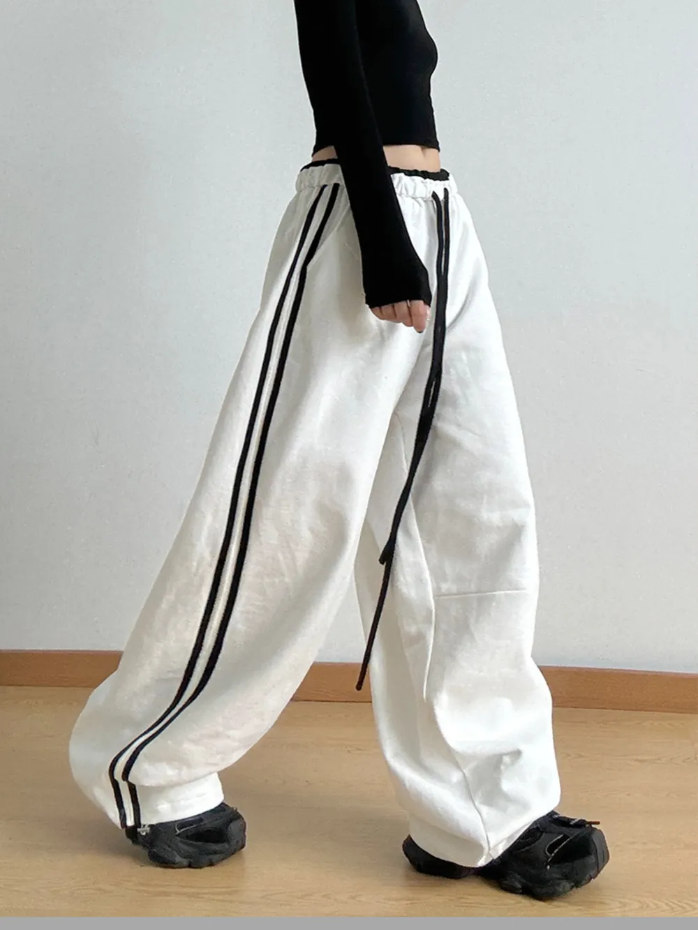 Wide Leg Drawstring Pants, image 14