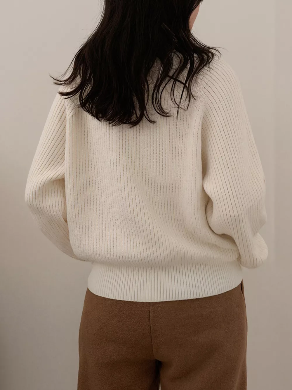 Button-Decorated Round Neck Sweater, image 4