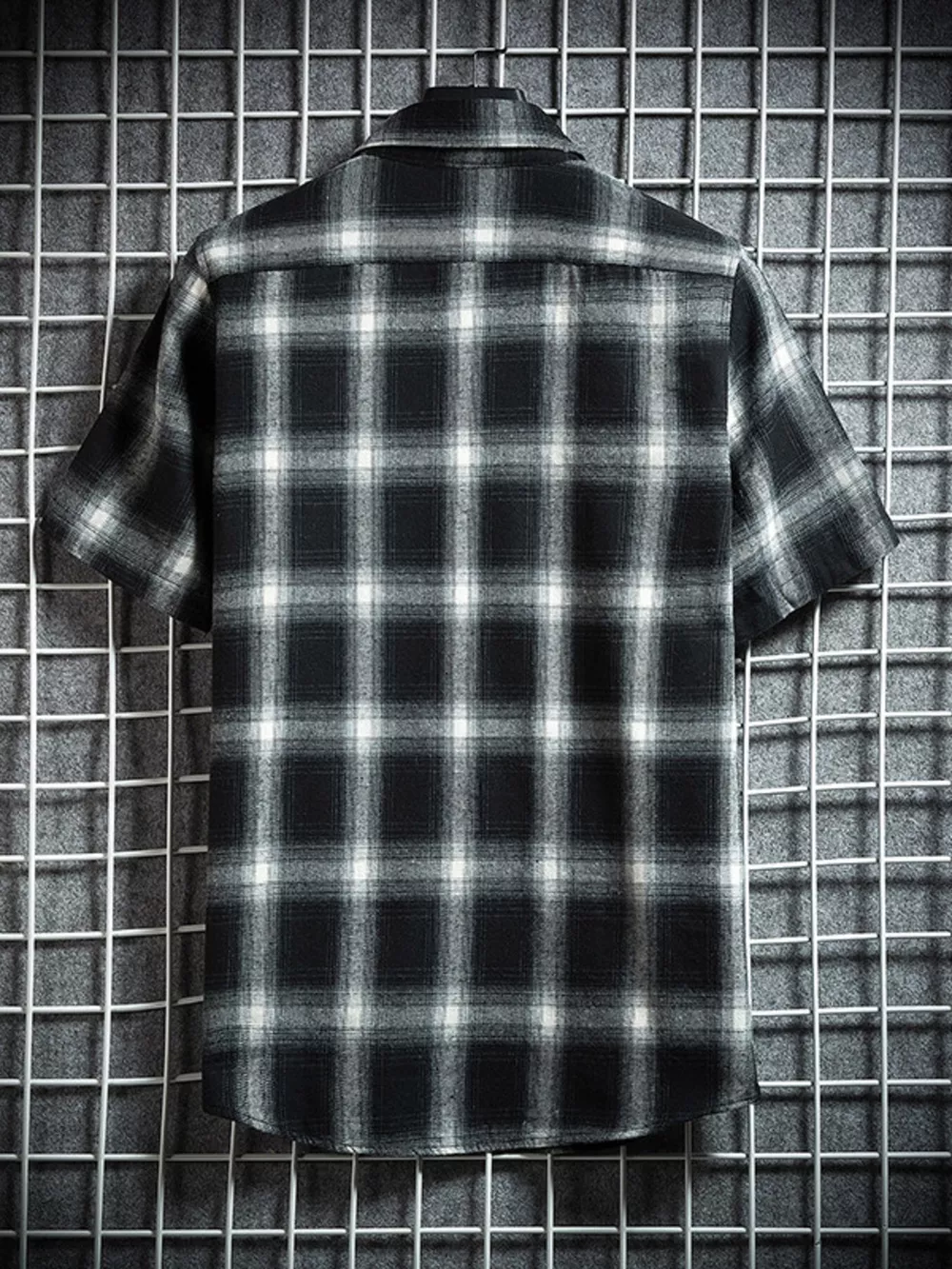 Men's Plus Size Plaid Button Up Short-Sleeve Shirt, image 4