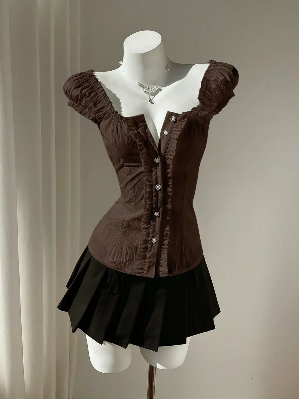 Chic Puff Sleeve Ruched Button-Up Blouse