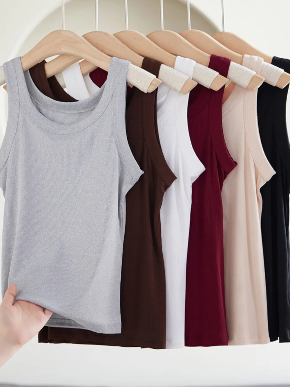 Scoop Neck Tank Top, image 2