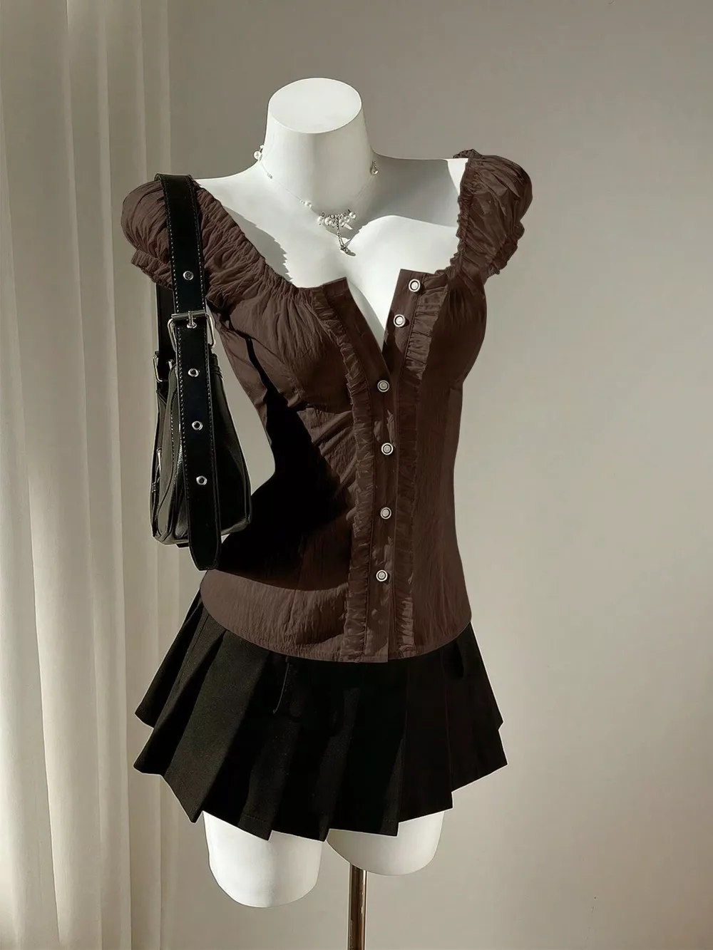 Chic Puff Sleeve Ruched Button-Up Blouse, image 4